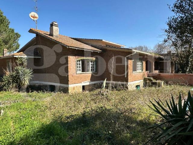Villa Indipendente in vendita a Oriolo Romano, Lazio