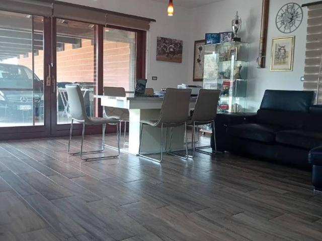 Villa Indipendente in vendita a Oristano, Sardigna/Sardegna