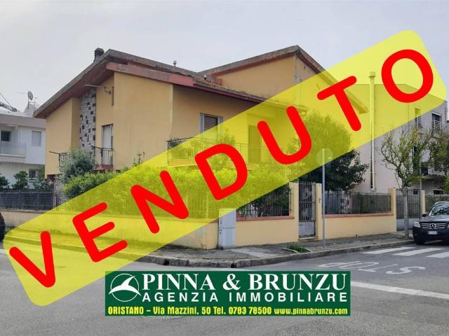 Villa Indipendente in vendita a Sa Rodia, Oristano