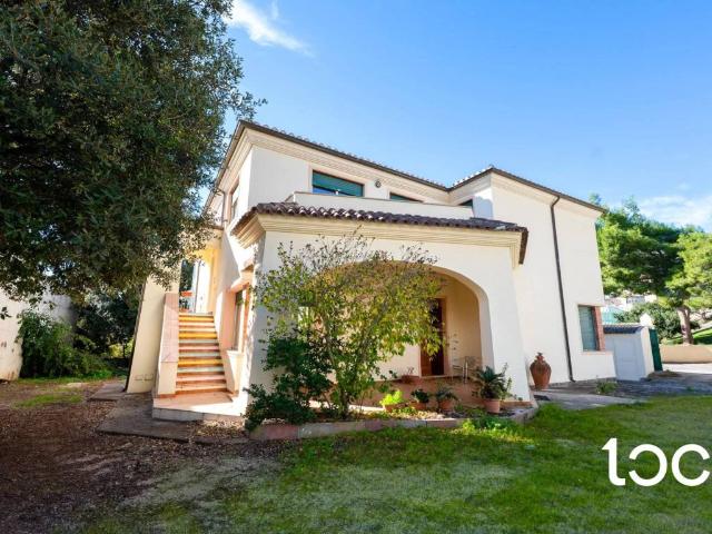 Villa Indipendente in vendita a Orosei, Sardigna/Sardegna