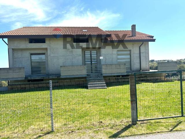 Villa Indipendente in vendita a Orsogna, Abruzzo