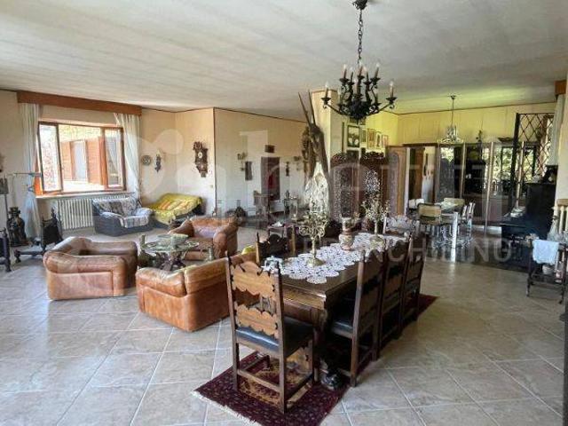 Villa Indipendente in vendita a Orte, Lazio