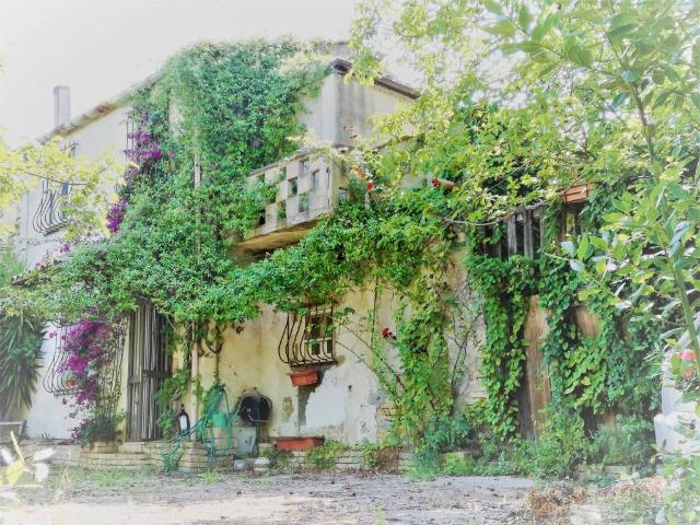 Villa Indipendente in vendita a Ortona, Abruzzo