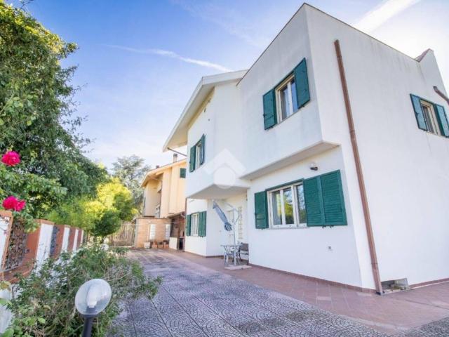 Villa Indipendente in vendita a Ortona, Abruzzo
