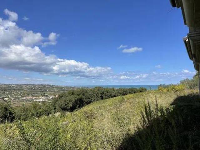 Villa Indipendente in vendita a Savini, Ortona