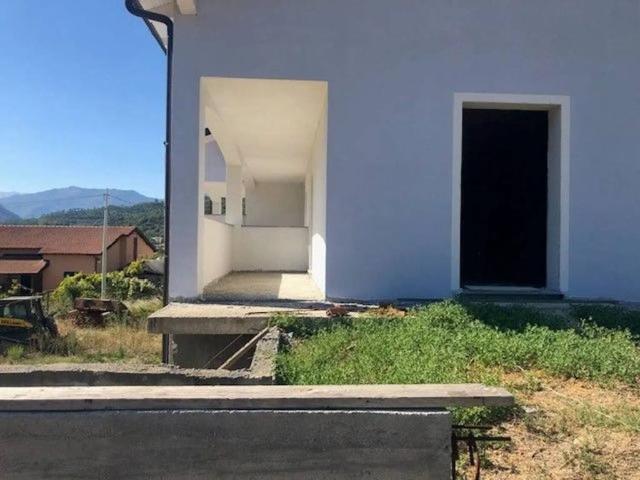 Villa Indipendente in vendita a Ortovero, Liguria