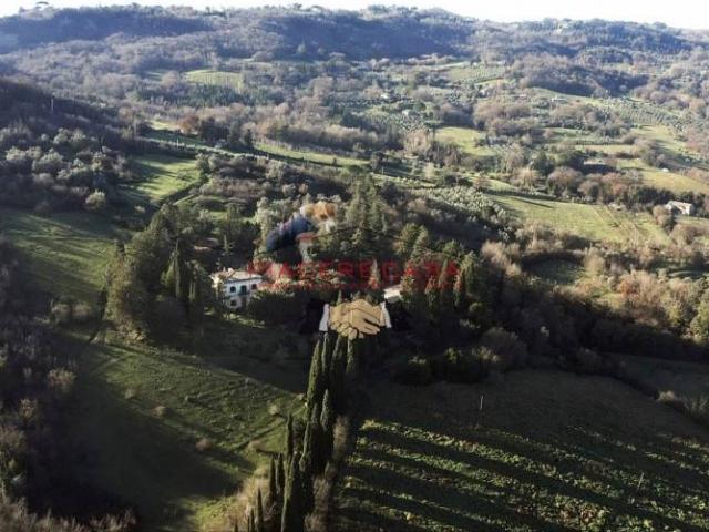 Villa Indipendente in vendita a Sferracavallo, Orvieto