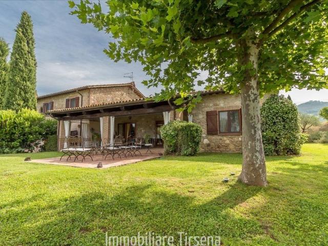 Villa Indipendente in vendita a Orvieto, Umbria