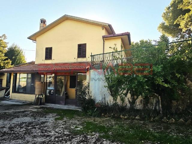 Rustico in vendita a Orvieto, Umbria