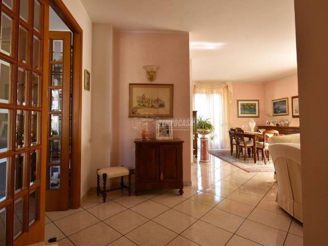 Villa Indipendente in vendita a San Sabino, Marche