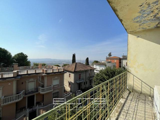 Villa Indipendente in vendita a Marche, Ancona