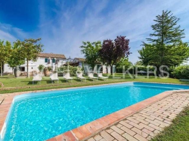 Villa Indipendente in vendita a San Biagio, Marche