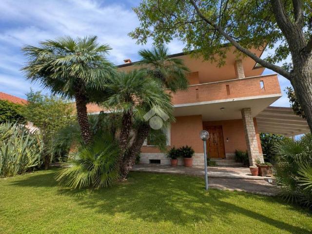 Villa Indipendente in vendita a Marche, Ancona