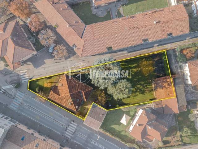 Villa Indipendente in vendita a Osio Sotto, Lombardia