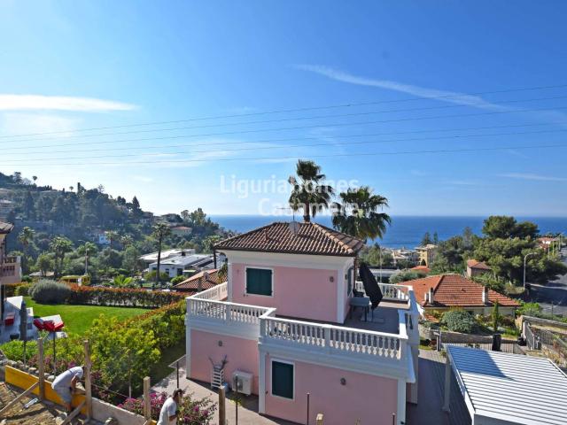 Villa Indipendente in vendita a Ospedaletti, Liguria