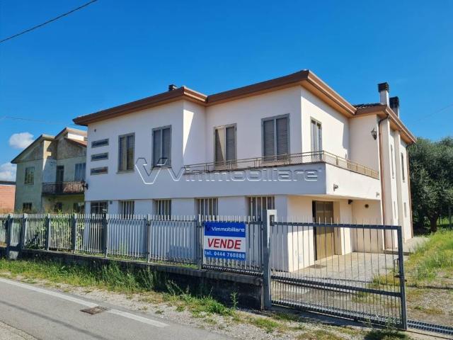 Villa Indipendente in vendita a Tresto, Ospedaletto Euganeo