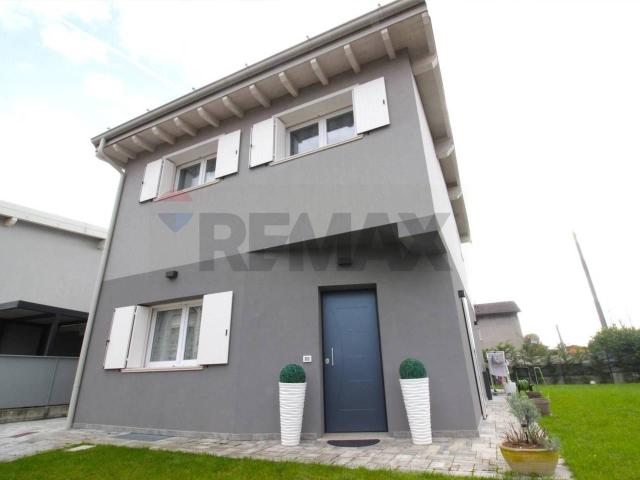 Villa Indipendente in vendita a Ospitaletto, Lombardia