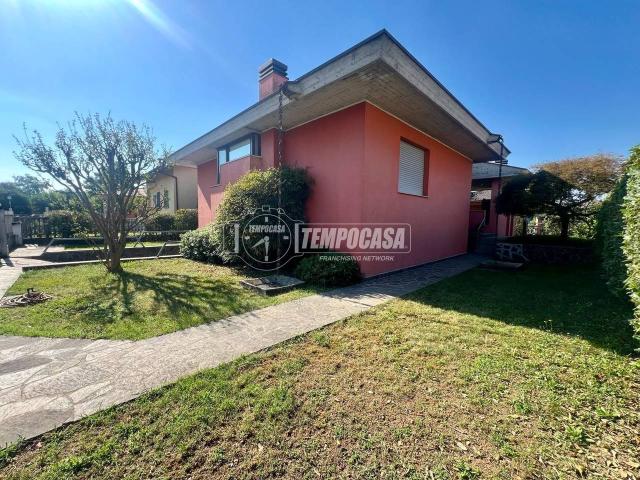 Villa Indipendente in vendita a Ospitaletto, Lombardia