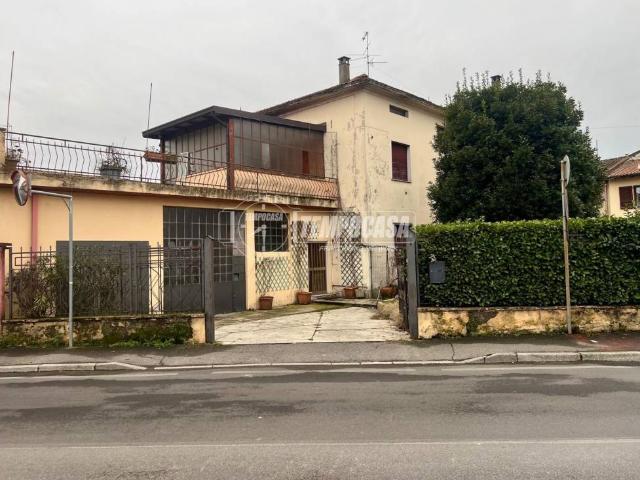 Villa Indipendente in vendita a Ospitaletto, Lombardia