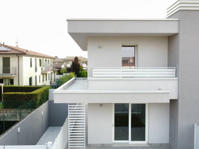 Villa Indipendente in vendita a Ospitaletto, Lombardia