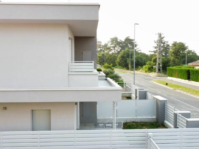 Villa Indipendente in vendita a Ospitaletto, Brescia