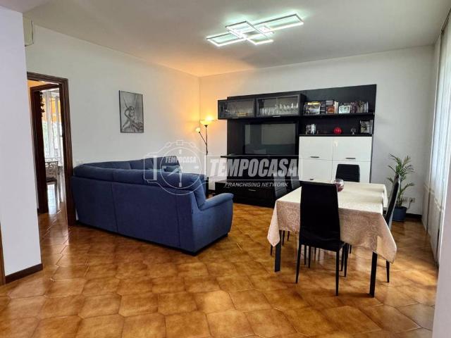 Villa Indipendente in vendita a Asmonte, Ossona