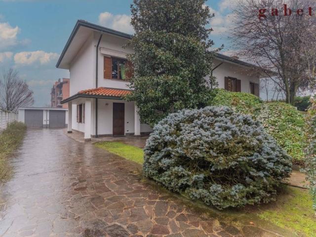 Villa Indipendente in vendita a Asmonte, Ossona
