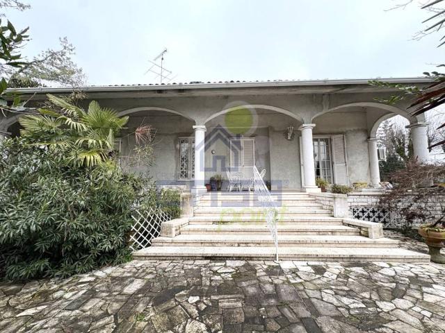 Villa Indipendente in vendita a Ostiano, Lombardia