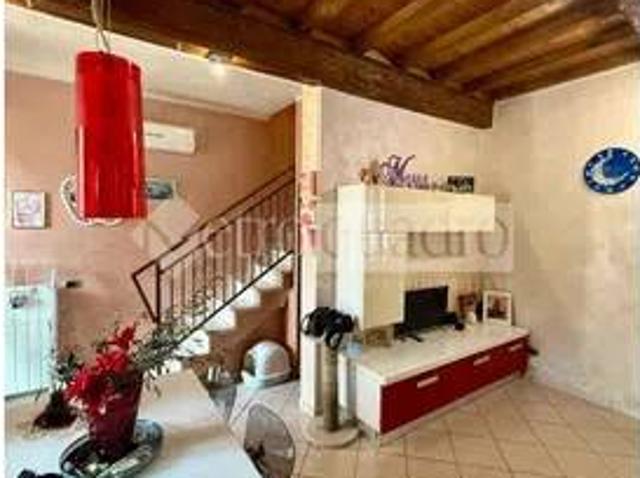 Villa Indipendente in vendita a Ostiglia, Lombardia