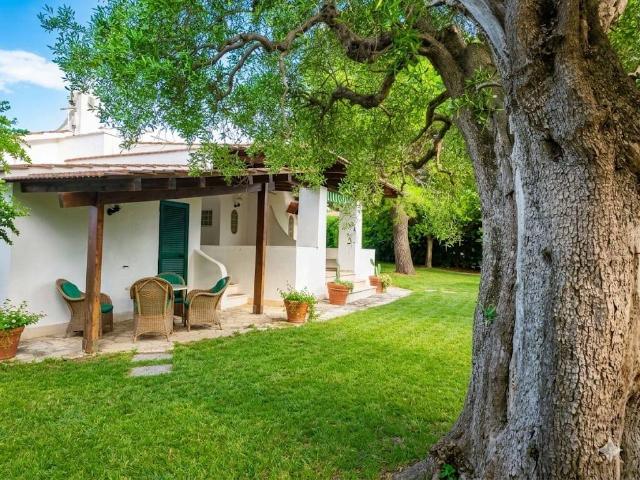 Villa Indipendente in vendita a Rosa Marina di Ostuni, Puglia