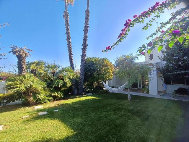 Villa Indipendente in vendita a Rosa Marina di Ostuni, Puglia