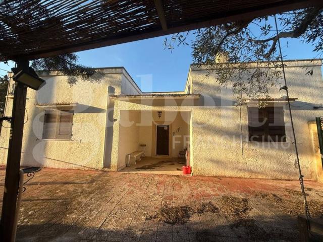 Villa Indipendente in vendita a Puglia, Brindisi