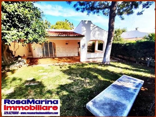 Villa Indipendente in vendita a Rosa Marina di Ostuni, Puglia