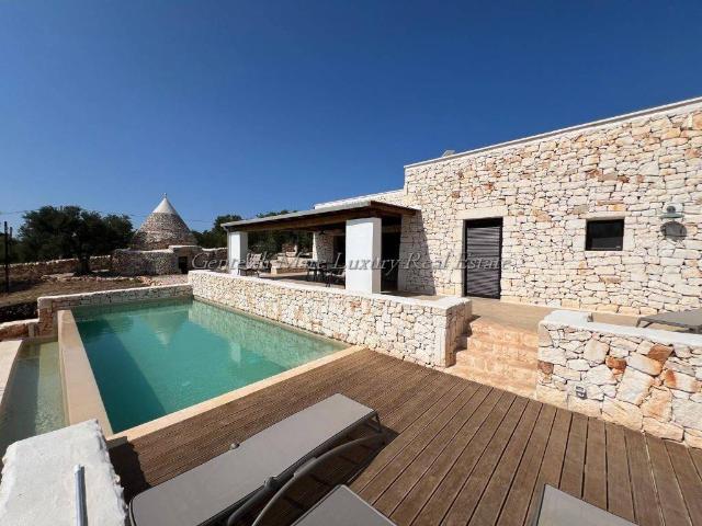 Villa Indipendente in vendita a Contrada Badessa, Puglia