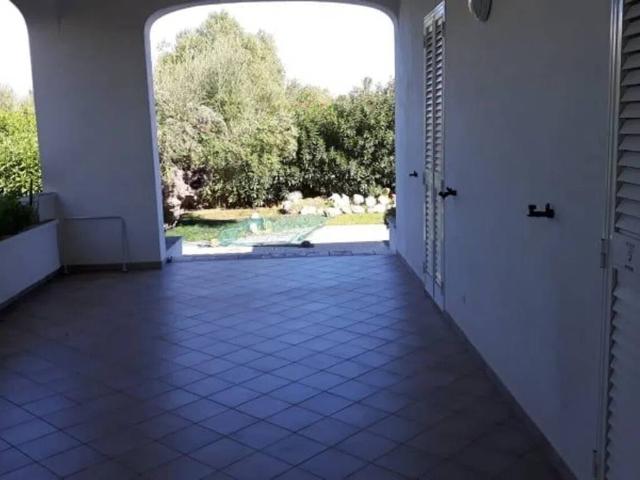 Villa Indipendente in vendita a Rosa Marina di Ostuni, Puglia