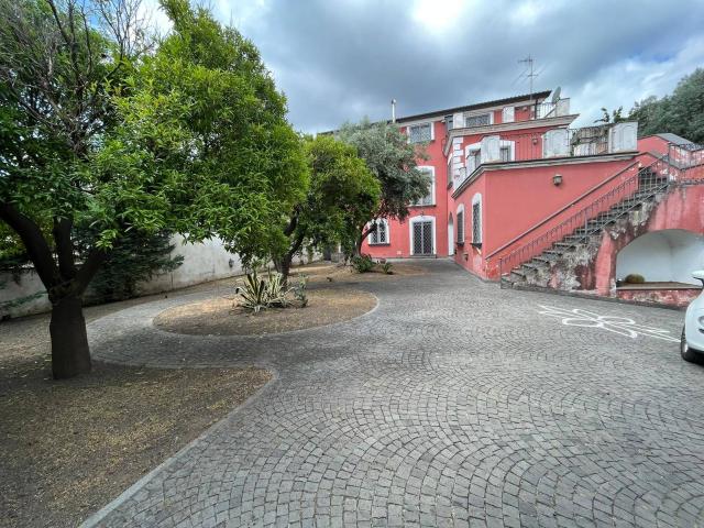 Villa Indipendente in vendita a Ottaviano, Campania