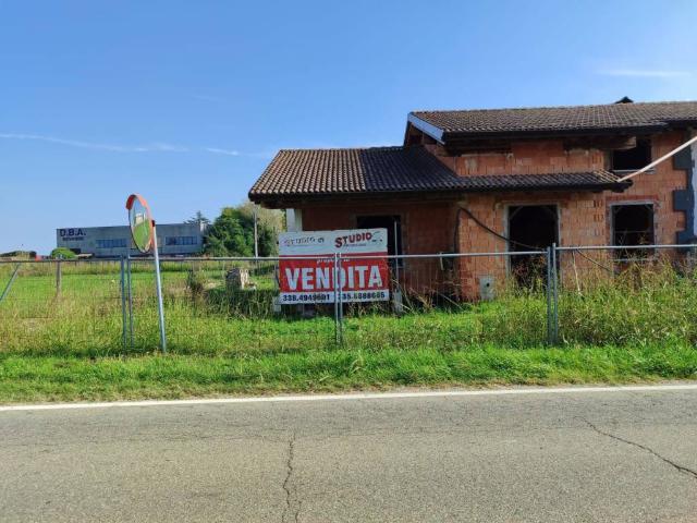 Villa Indipendente in vendita a Ottobiano, Pavia