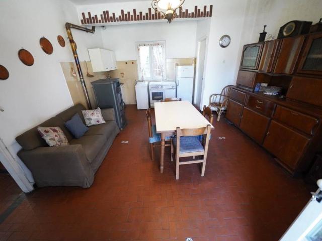 Villa Indipendente in vendita a Ovada, Alessandria