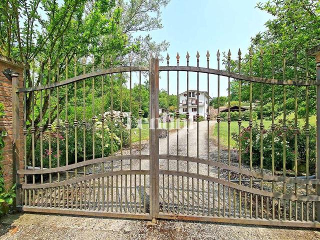 Villa Indipendente in vendita a Piemonte, Alessandria