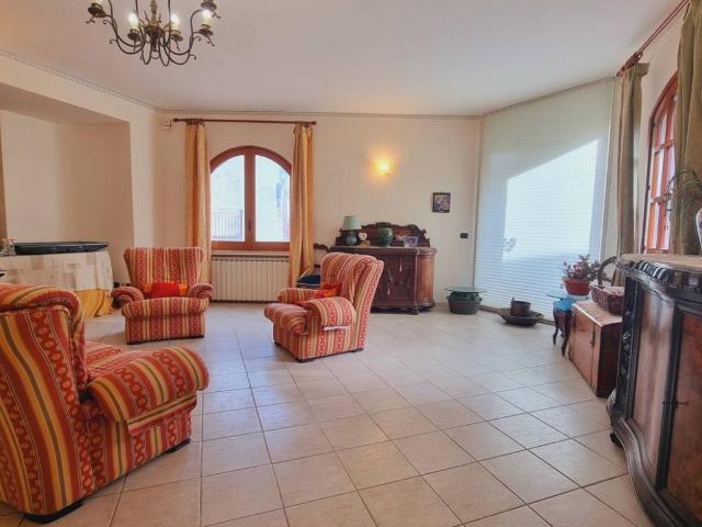 Villa Indipendente in vendita a Pace Del Mela, Sicilia