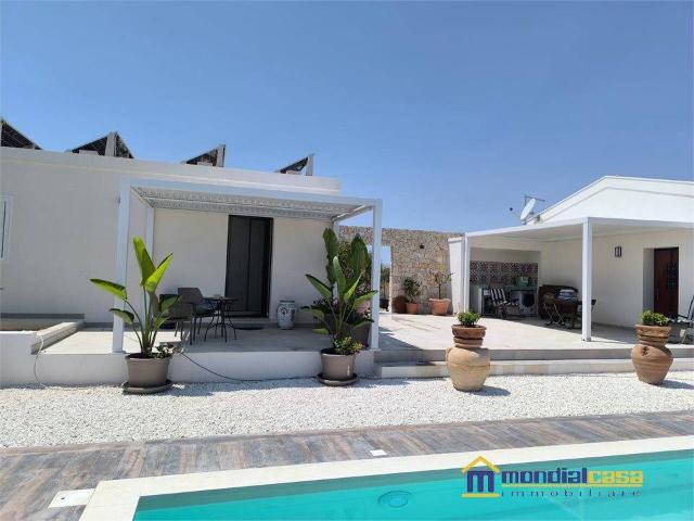 Villa Indipendente in vendita a Pachino, Sicilia