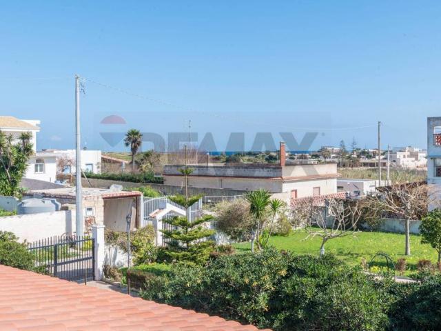 Villa Indipendente in vendita a Pachino, Sicilia