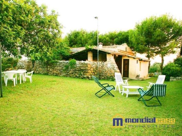Villa Indipendente in vendita a Pachino, Sicilia