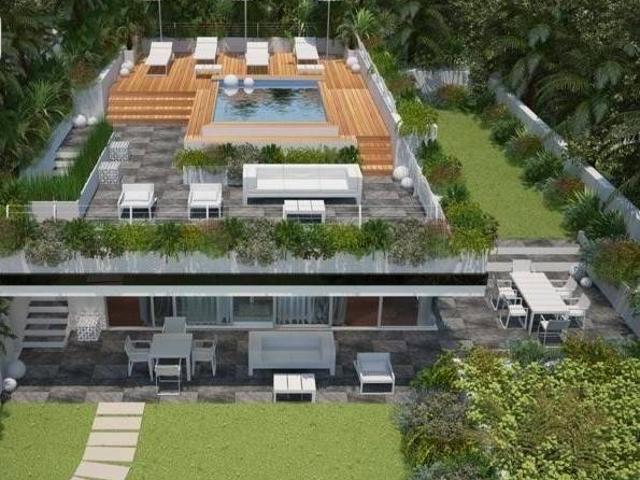 Villa Indipendente in vendita a Padenghe Sul Garda, Brescia