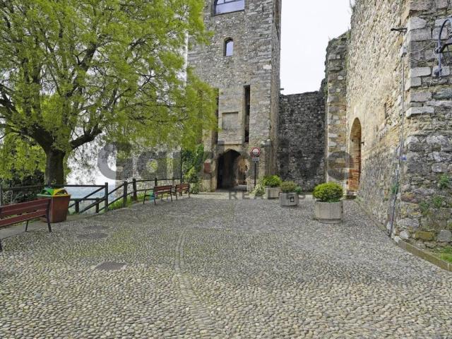 Villa Indipendente in vendita a Padenghe Sul Garda, Lombardia