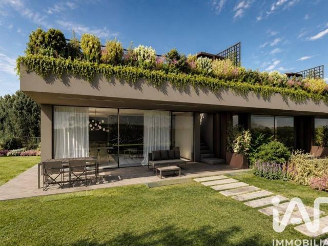 Villa Indipendente in vendita a Padenghe Sul Garda, Lombardia