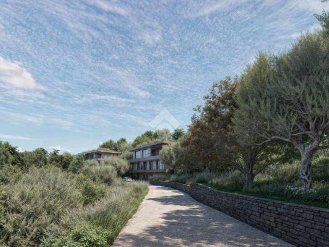 Villa Indipendente in vendita a Padenghe Sul Garda, Lombardia