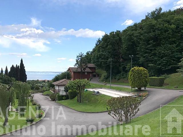 Villa Indipendente in vendita a Padenghe Sul Garda, Lombardia