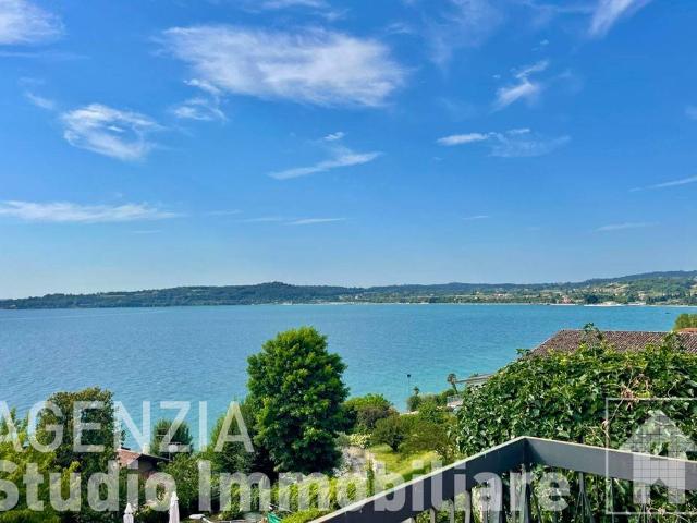 Villa Indipendente in vendita a Padenghe Sul Garda, Brescia