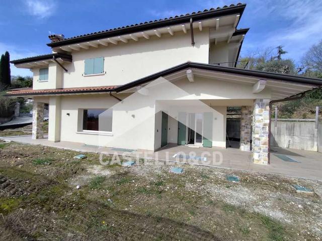 Villa Indipendente in vendita a Padenghe Sul Garda, Lombardia